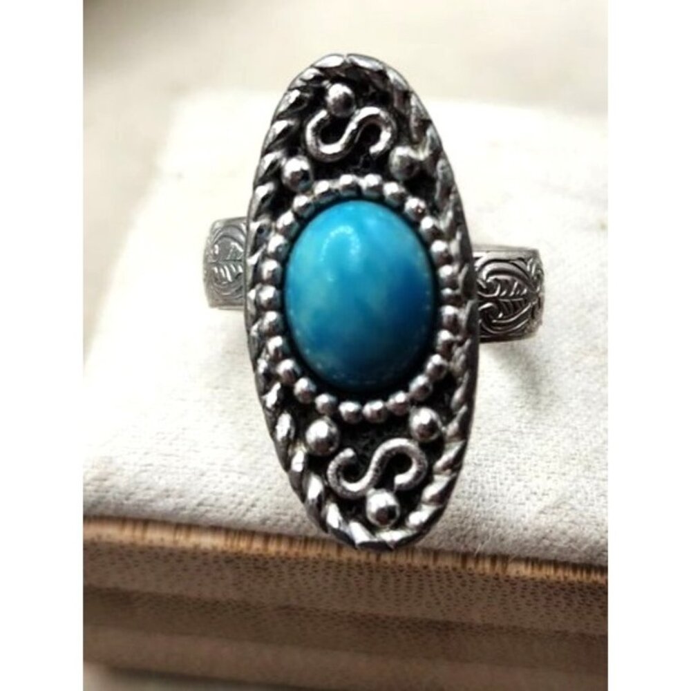 Vintage Silver Tone Ring With Faux Turquoise Oval Stone & Engraved Band   Size 7